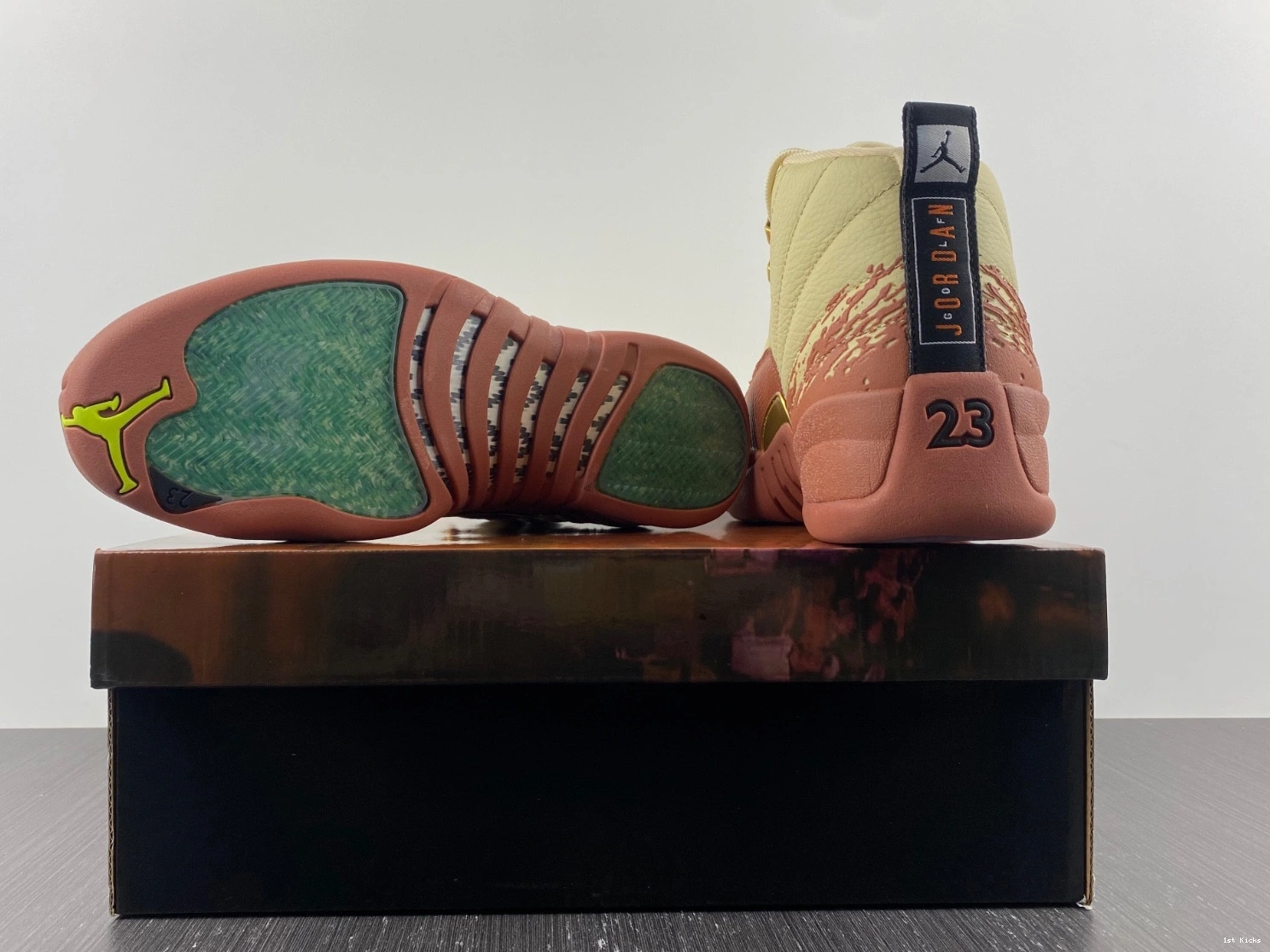 Golf DV1758-108 - Retro Jordan 12 Eastside 1202